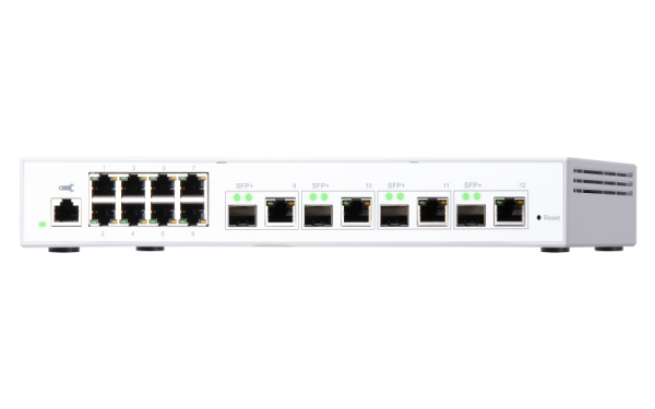 QNAP riadený switch QSW-M408-4C (12 portov: 8x Gigabit port + 4x 10G SFP+ / 10GbE kombo porty) 