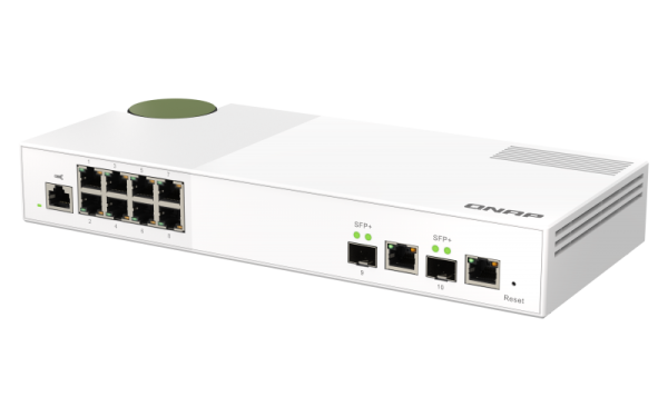 QNAP riadený switch QSW-M2108-2C (8x 2, 5GbE RJ45 a 2x kombinované 10GbE SFP+ / RJ-45) 