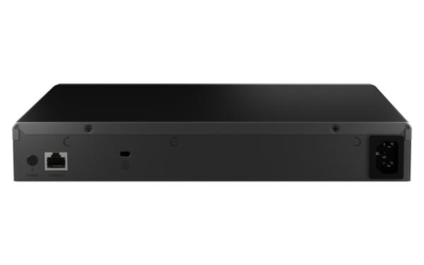 QNAP NVPE zariadenia QuCPE-3032-C3558R-8G (4core C3558R 2, 4GHz, 8GB RAM, 2x M.2, 8x2, 5GbE, 2x10G SFP+) 