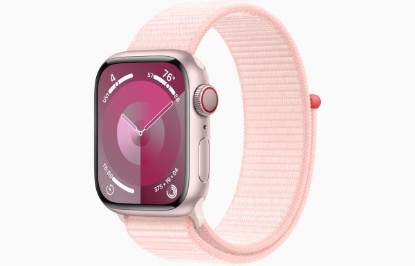 Apple Watch S9 Cell/ 45mm/ Pink/ Sport Band/ Light Pink