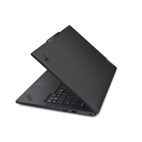 Lenovo ThinkPad P/ P14 Gen 5 (AMD)/ R7PRO-8840HS/ 14"/ 2880x1800/ 64GB/ 2TB SSD/ AMD int/ W11P/ Black/ 3RNBD