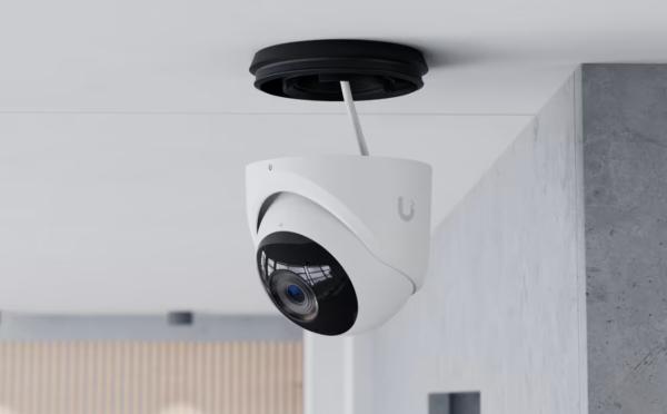 UBNT UVC-G6-Turret,  UniFi Video Camera G6 Turret Ultra bílá 