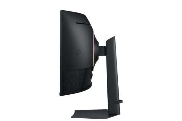Samsung Odyssey G7/ LS40FG750EUXEN/ 40"/ VA/ wUHD/ 180Hz/ 1ms/ Čierna/ 3R 