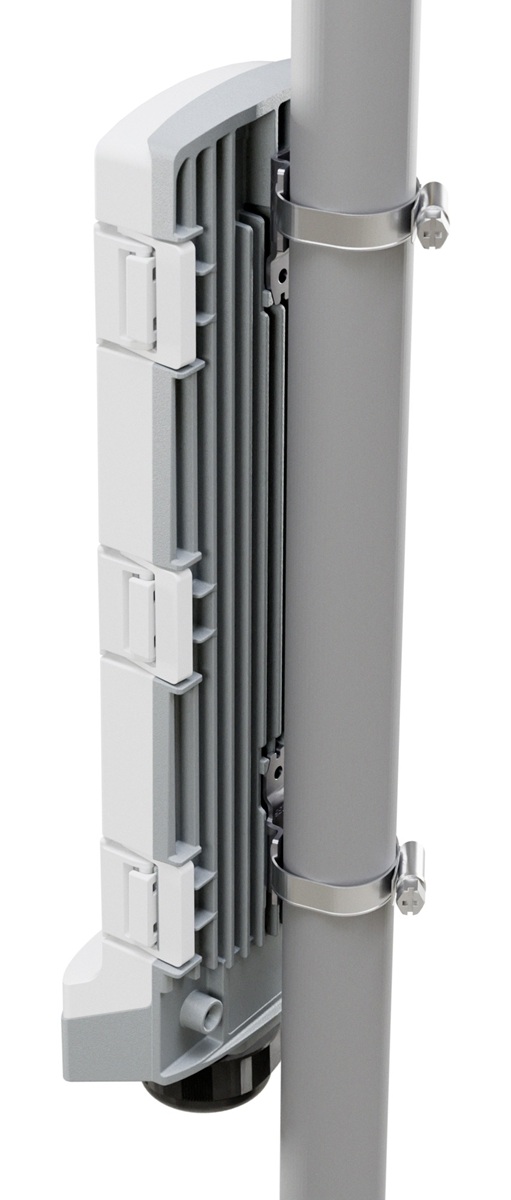 MikroTik CSS606-1G-2Gi-3S+OUT, GPERx6 