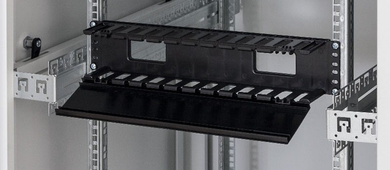 19" vyväzovací panel 2U plastový RAL9005 