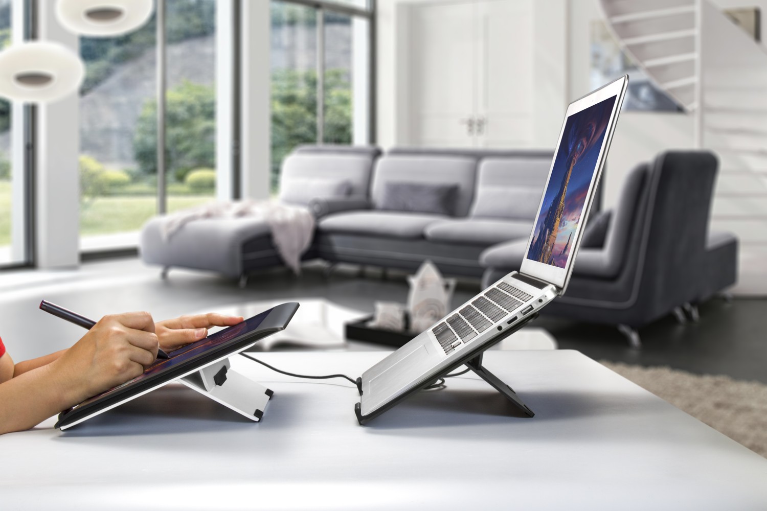 EVOLVEO TopLift, hliníkový podstavec pod notebook, čierny 
