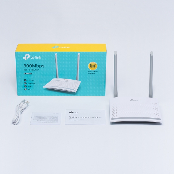 TP-Link TL-WR820N 300Mb/ s Wireless N Router, 3x10/ 100 RJ45, rodičovská kontrola, 2x5dBi anténa 