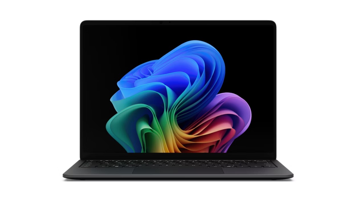 Microsoft Surface Laptop 13.8" (8. edícia)/ U7-366H/ 13, 8"/ 2304x1536/ T/ 32GB/ 1TB/ Intel int/ W11P/ Black/ 2R 