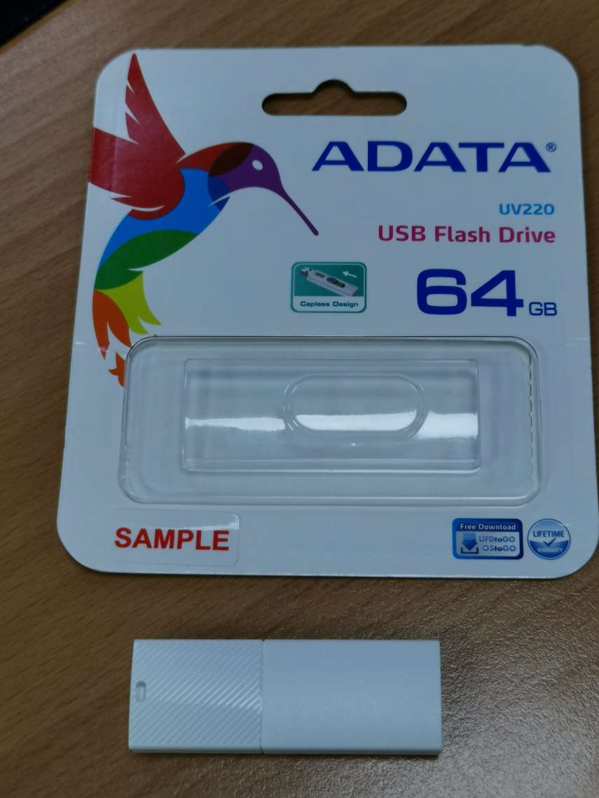 ADATA UV220/ 64GB/ USB 2.0/ USB-A/ Biela 