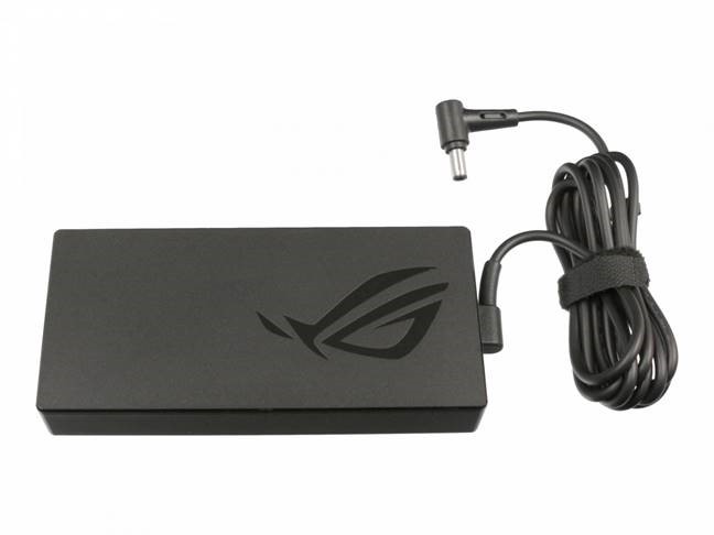 Asus originál adaptér 180W 20V 3p (6PHI) 
