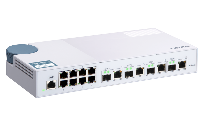 QNAP riadený switch QSW-M408-4C (12 portov: 8x Gigabit port + 4x 10G SFP+ / 10GbE kombo porty) 