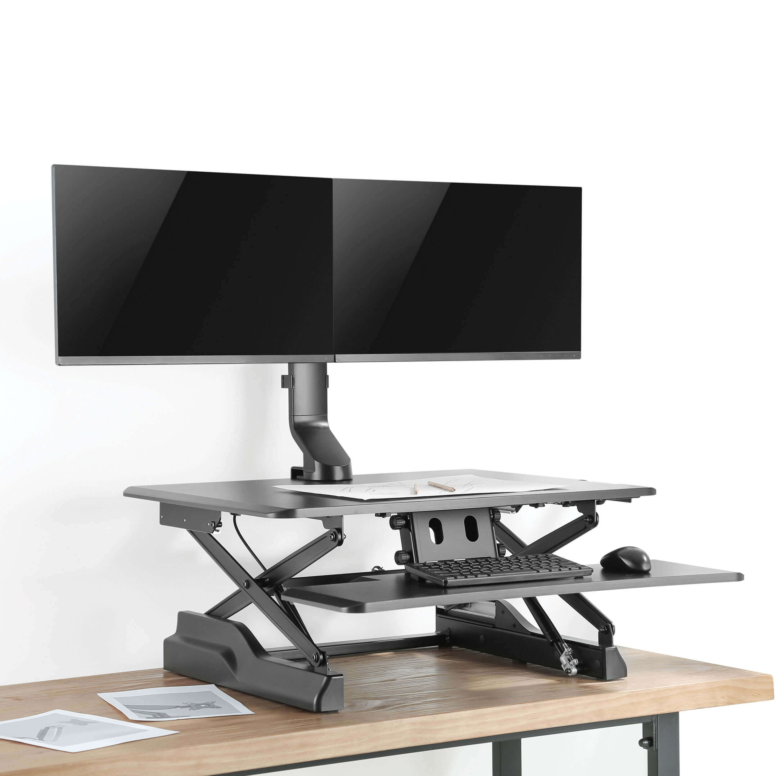 Tripplite Držiak pre montáž monitora na stôl, nastaviteľná výška, pre 2x 17"…32" monitory 