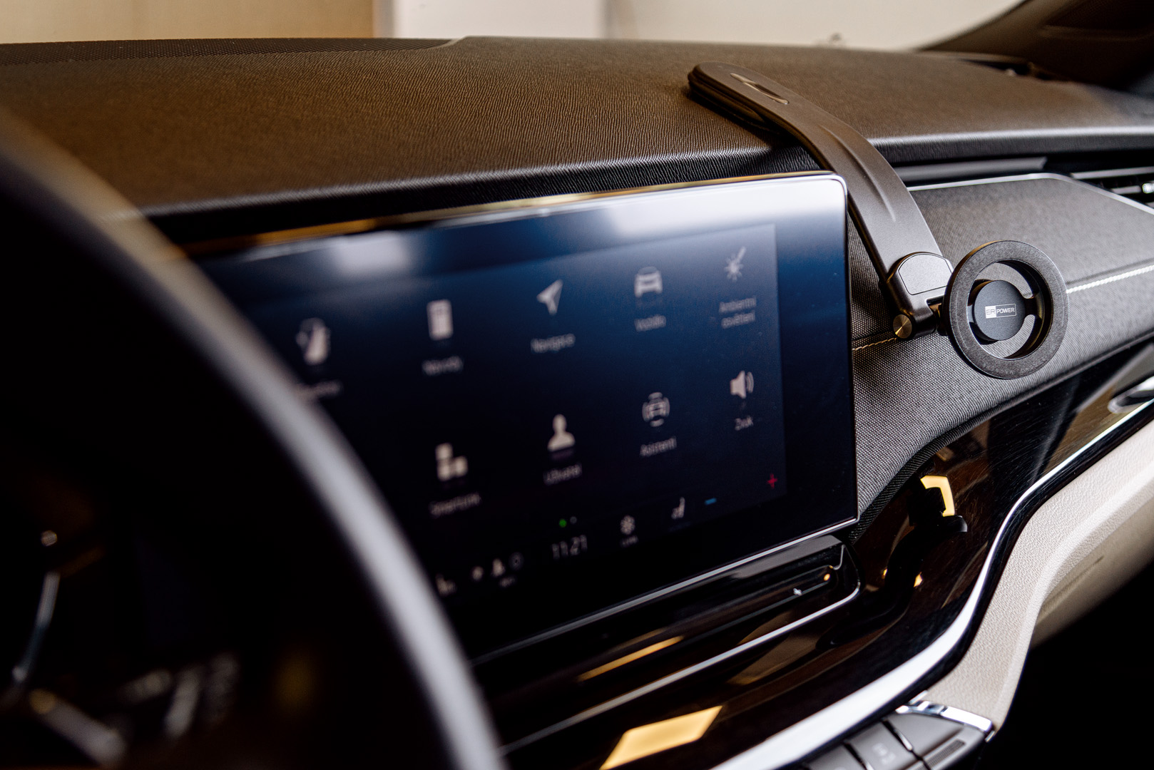 ER POWER Magneticka Dashboard and Windshield Mount Car Holder 