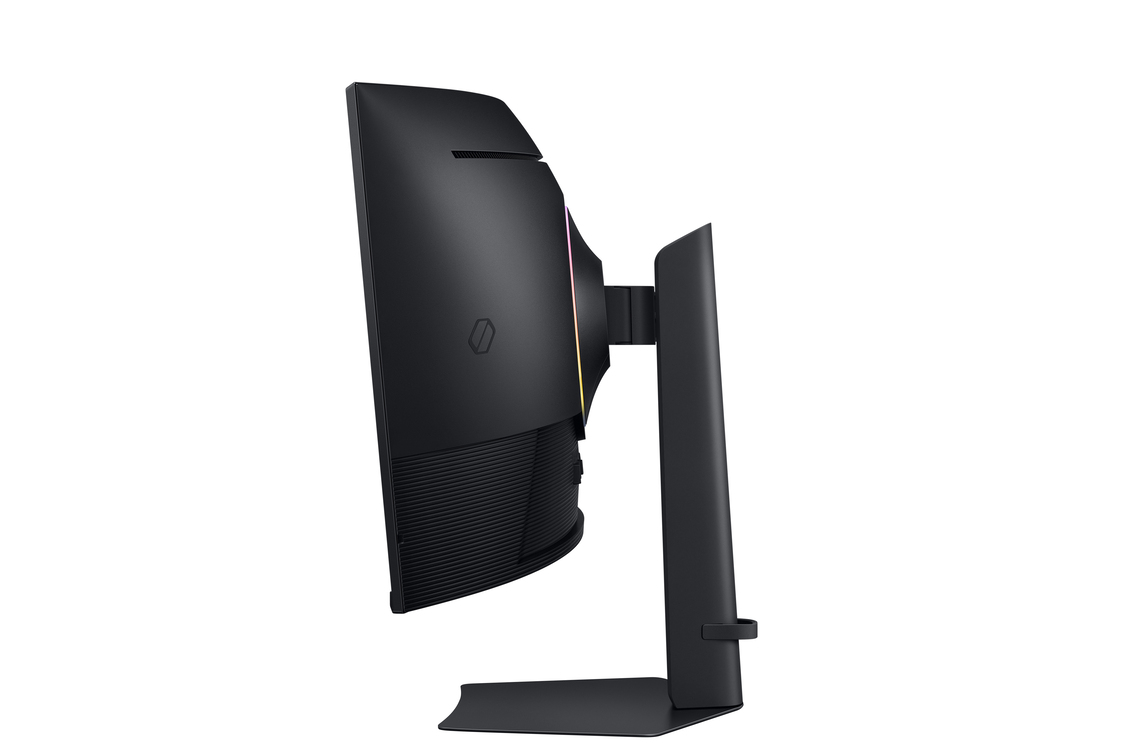 Samsung Odyssey G7/ LS40FG750EUXEN/ 40"/ VA/ wUHD/ 180Hz/ 1ms/ Čierna/ 3R 