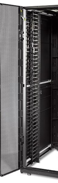 Vertikálny káblový manažér APC pre NetShelter SX so šírkou 750 mm a výškou 42U (2 ks)2