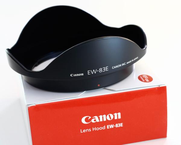 Canon EW-83E sluneční clona1