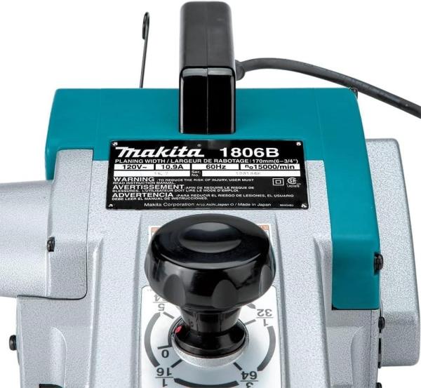 Makita 1806B velkoplošný hoblík1