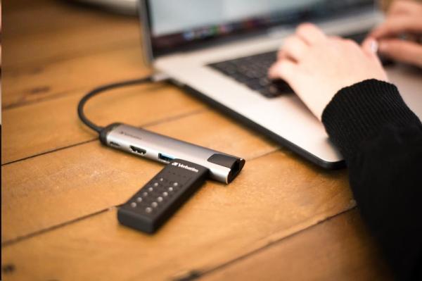 VERBATIM USB C 3.1 disk 128 GB - klávesnica Secure (R:160/ W:150 MB/ s) GDPR5