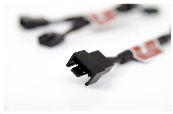 NOCTUA Adaptér NA-SRC7,  3x,  4-pin ventilátor Low Noise,  černá1