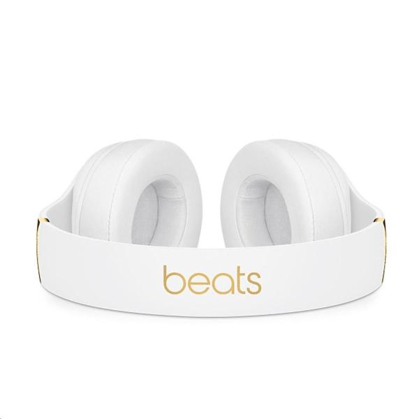Beats Studio3 Wireless Over-Ear Headphones - White4