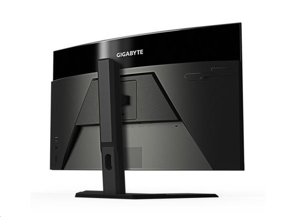 GIGABYTE LCD - 31.5" Gaming monitor M32QC,  Prohnutý VA 1500R,  2560 x 1440 QHD,  165Hz,  3000:1,  350cd/ m2,  1ms,  2xHDMI,  1xD1