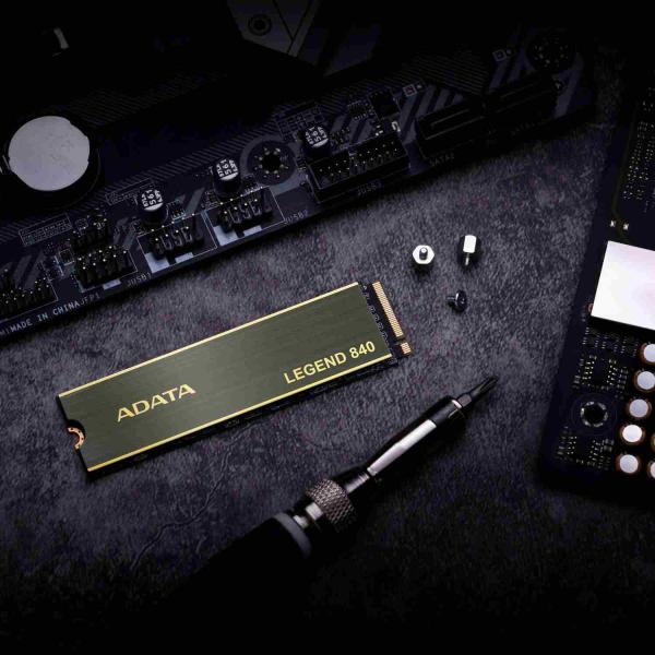 ADATA SSD 512GB LEGEND 840 PCIe Gen3x4 M.2 2280 (R:5000/ W:4500MB/s)2