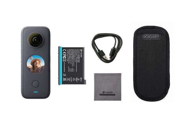 Insta360 ONE X2 akční outdoorová kamera,  vodotěsná,  dvojice 360° objektivů,  30 fps,  ovládání hlasem2