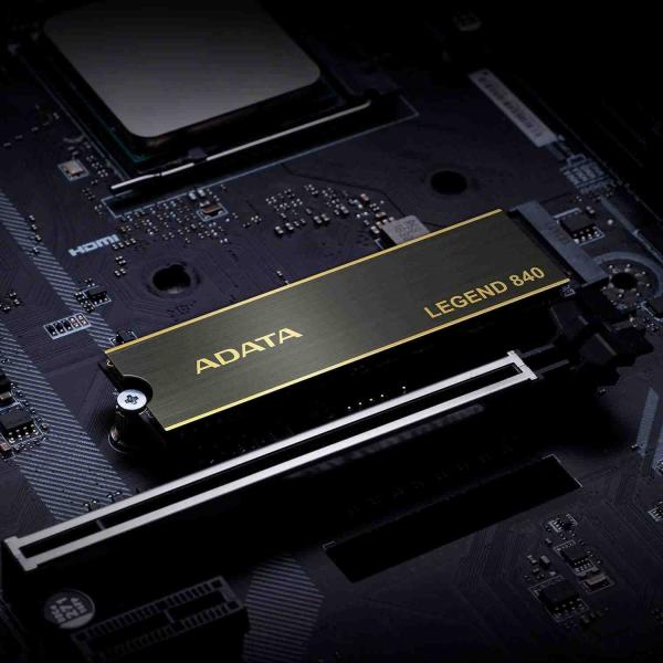 ADATA SSD 512GB LEGEND 840 PCIe Gen3x4 M.2 2280 (R:5000/ W:4500MB/s)3