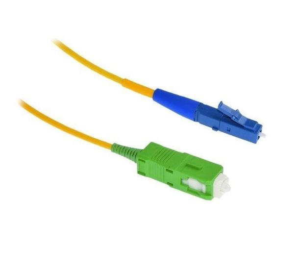 XtendLan simplexní patch kabel SM 9/ 125,  OS2,  LC(UPC)-SC(APC),  LS0H,  1m