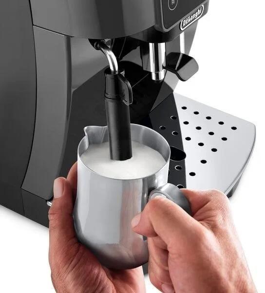 DeLonghi Magnifica Start ECAM 220.22.GB automatický kávovar,  espresso,  vestavěný mlýnek,  1450 W,  15 bar,  černý1