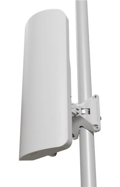 MikroTik L22UGS-5HaxD2HaxD-15S,  mANTBox ax 15s (RouterOS L4)