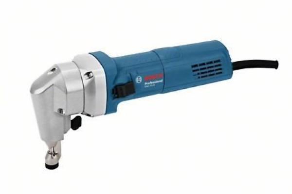 Bosch GNA 75-16 prostřihovač, 750 W, ocel do 400 N mm2 při 1, 6 mm, 2600 volnoběžných zdvihů min