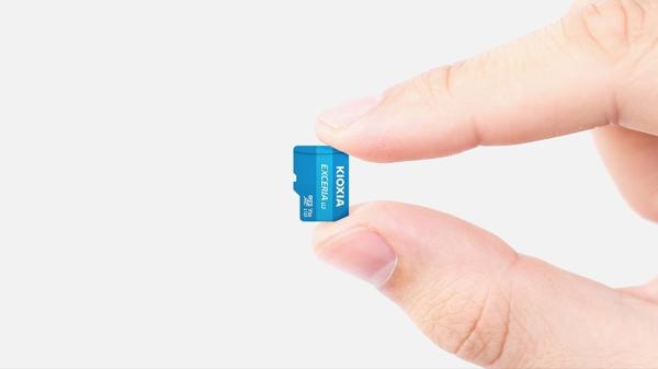 KIOXIA microSD Karta EXCERIA G2 128GB, UHS-I U3 V30, s Adaptérem2