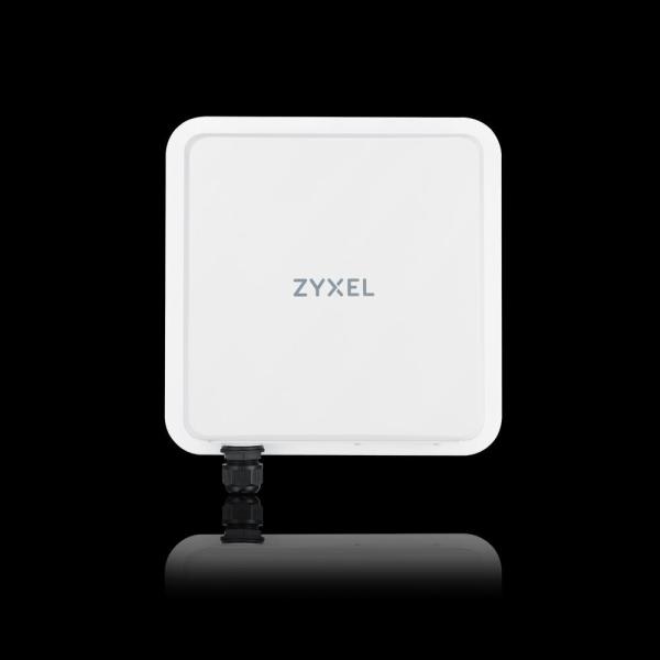 FWA710,  5G Outdoor Router, Standalone/ Nebula with 1 year Nebula Pro License,  2.5G LAN,  EU and UK1