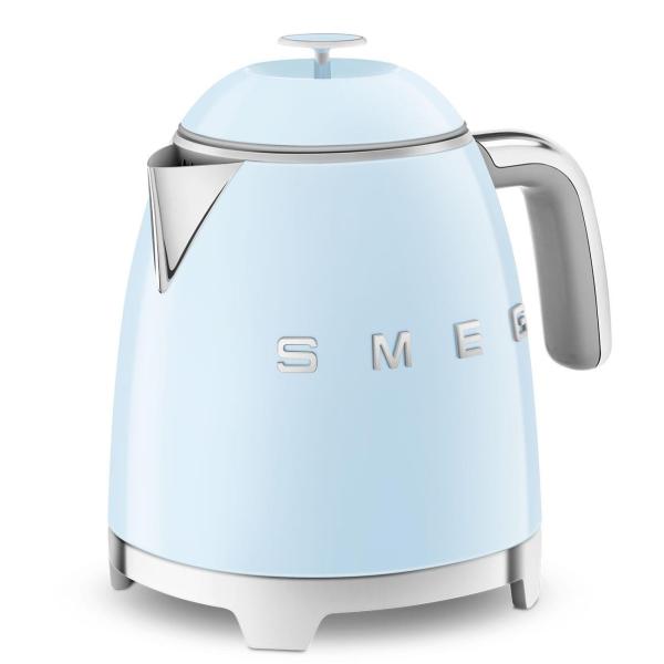 Smeg KLF05PBEU mini rychlovarná konvice, 0,8 l / 3 šálky, 1400 W, styl 50. let, pastelově modrá2