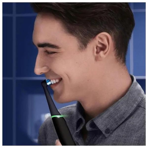 Oral-B iO Series 6s elektrický zubní kartáček,  časovač,  tlakový senzor,  5 programů,  aplikace Oral-B,  černá3