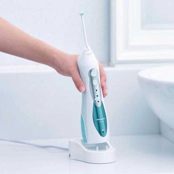 Panasonic EW1313G303 ústní sprcha s tryskou,  IPX7,  až 590 kPa,  130 ml,  ortodontická tryska9