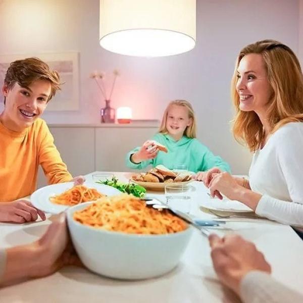 PHILIPS WiZ Wi-Fi BLE 50W GU10 - stmívatelná,  nastavitelná teplota barev,  barevná1