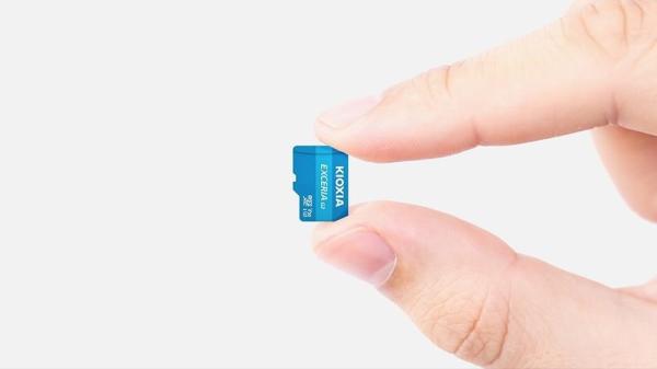 KIOXIA microSD Karta EXCERIA G2 32GB,  UHS-I U3 V30,  s Adaptérem1