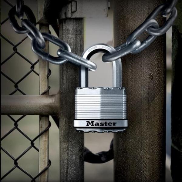 Master Lock Excell M15EURDLFCC titanový visací zámek - 64mm2