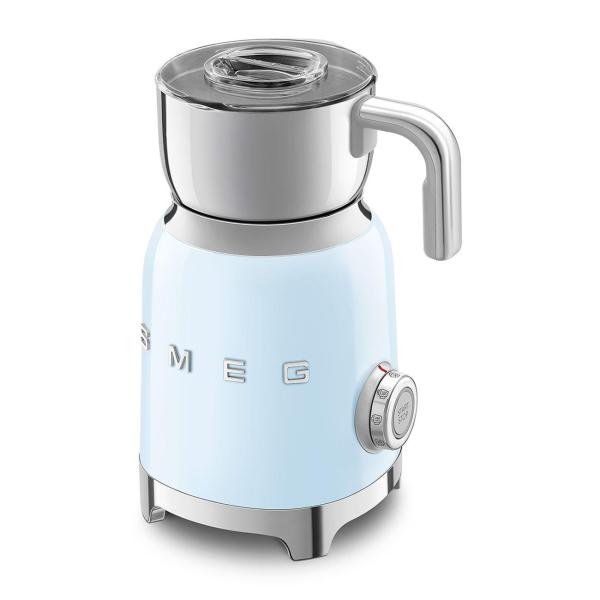 BAZAR - Smeg MFF11PBEU napěňovač mléka,  500 W,  600 ml,  horká čokoláda /  mléko,  lehká pěna,  pastelově modrý - opraveno2