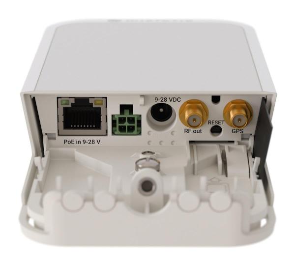 MikroTik RBwAPR-2nD&R11e-LR8G 2, 4GHz LoRa gateway wAP LR8G kit2