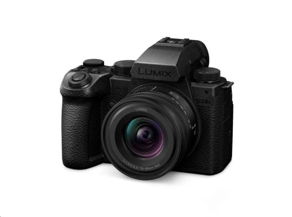 Panasonic Lumix S5 II X + Lumix S 18-40mm1