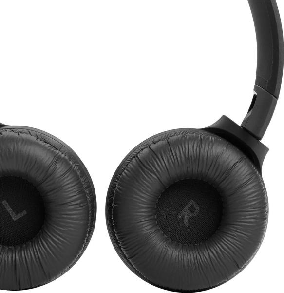 JBL Tune 510BT Black sluchátka na uši,  bezdrátová,  Bluetooth 5.0,  32 ohm,  výdrž až 40 hod,  rychlé nabíjení,  černá2