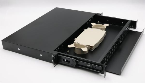 Rozvaděč,  19",  optický,  1U,  24× SC simlex nebo 24× LC duplex,  výsuvný,  černý1