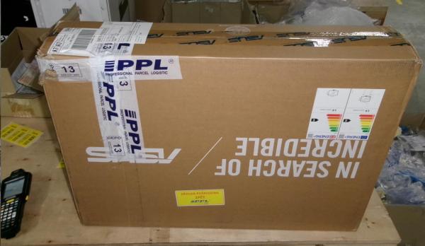 ASUS LCD 27" VA27EHF 1920x1080 IPS LED 100Hz 1ms 250cd HDMI 1.4, VESA100x10, HDMI kabel_poškozeno5