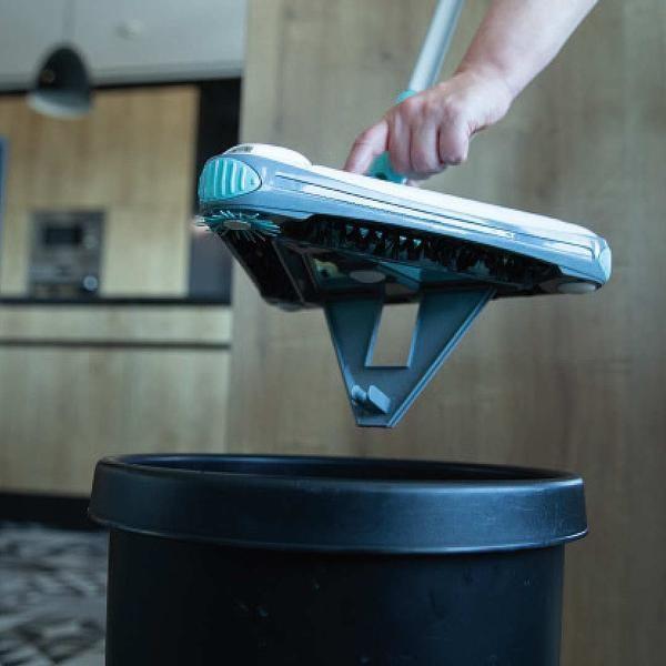 BAZAR - Livington Deeper Sweeper akumulátorový čistič podlah se 4 kartáči - Poškozený obal (Komplet)7