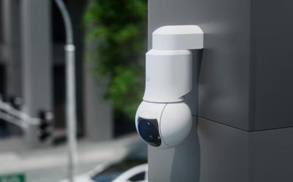 UBNT G6 PTZ, bílá