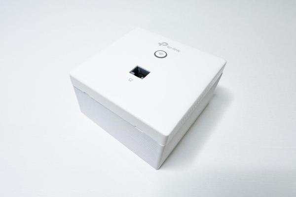 TP-Link D-EAPWALL2-C,  držák box pro upevnění na zeď EAP115-Wall,  EAP230-Wall,  EAP650-Wall,  Tapo S210,  Tapo S220,  bílý5