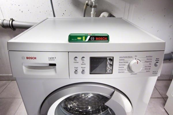 Bosch EasyLevel laserová vodováha2